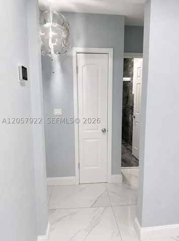 552 NE 161st Street Miami FL 33162