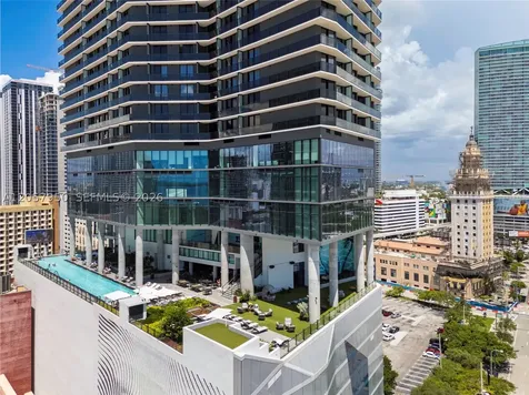 398 NE 5th Street Miami FL 33132