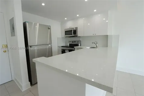 4550 NW 9th Street Miami FL 33126