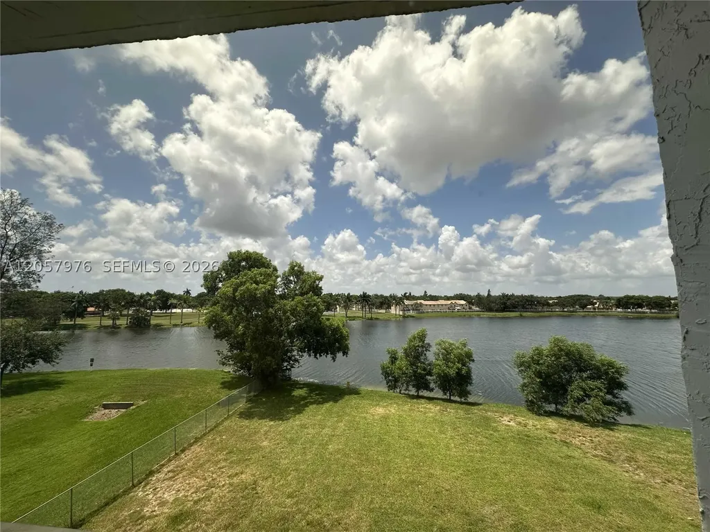 8560 N Sherman Circle Miramar FL 33025