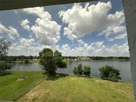 8560 N Sherman Circle Miramar FL 33025