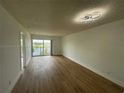 8560 N Sherman Circle Miramar FL 33025