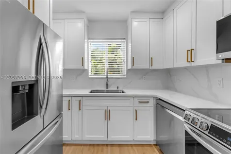 2031 SW 66th Avenue West Miami FL 33155