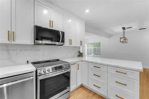 2031 SW 66th Avenue West Miami FL 33155
