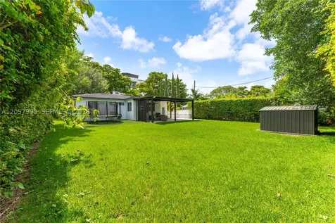 2031 SW 66th Avenue West Miami FL 33155