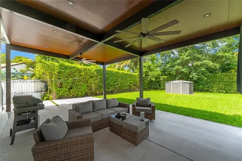 2031 SW 66th Avenue West Miami FL 33155