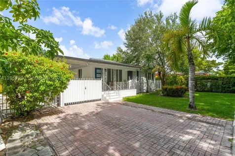 2031 SW 66th Avenue West Miami FL 33155