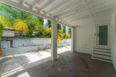 2031 SW 66th Avenue West Miami FL 33155