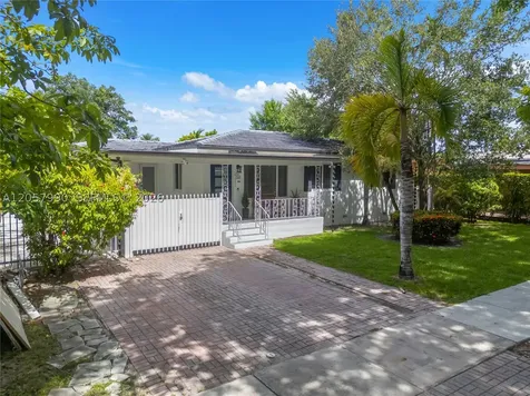 2031 SW 66th Avenue West Miami FL 33155