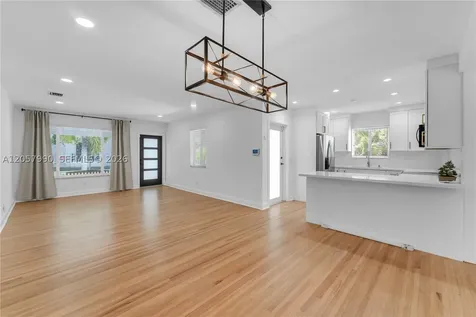 2031 SW 66th Avenue West Miami FL 33155