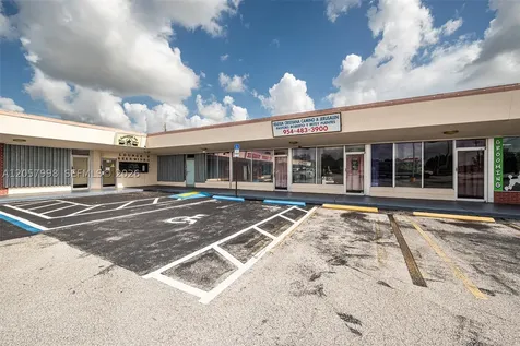 1128-1132 N University Drive Pembroke Pines FL 33024