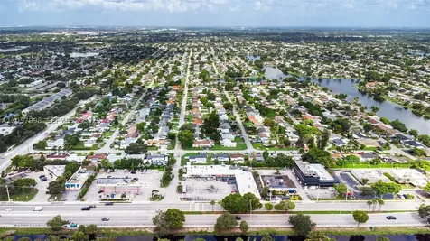 1128-1132 N University Drive Pembroke Pines FL 33024