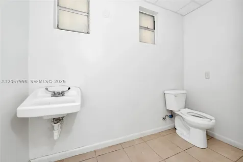 1128-1132 N University Drive Pembroke Pines FL 33024