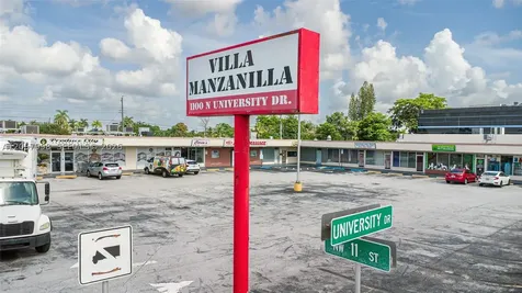 1128-1132 N University Drive Pembroke Pines FL 33024