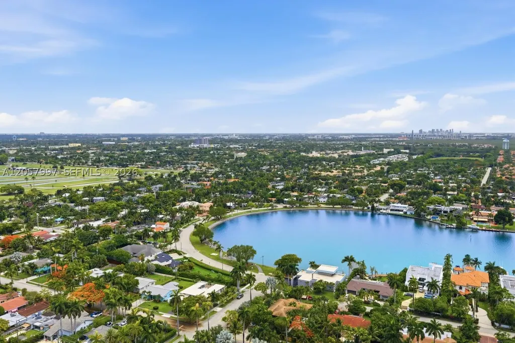 1204 S Northlake Drive Hollywood FL 33019