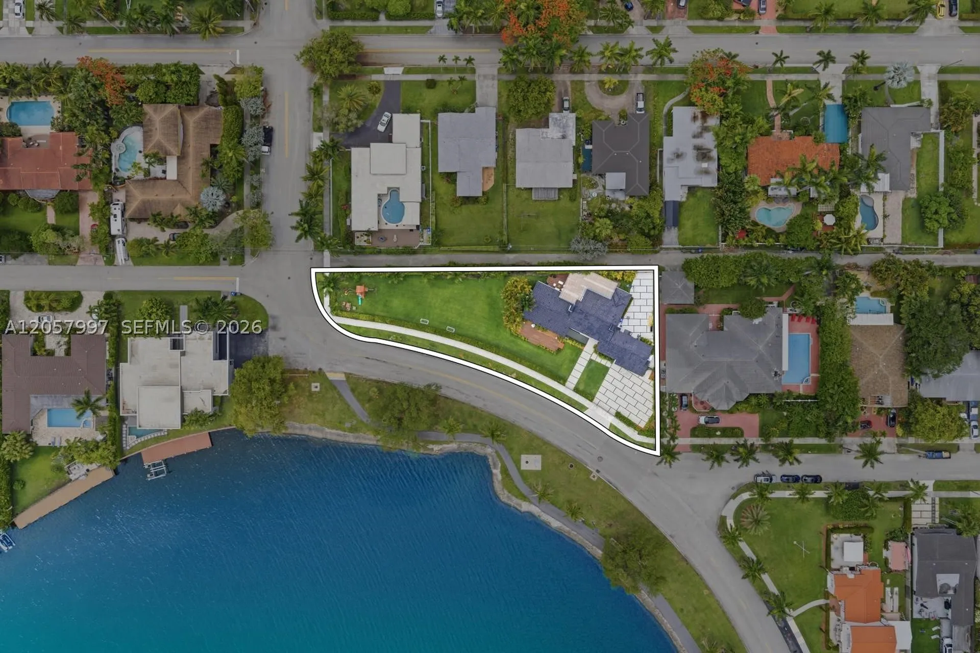 1204 S Northlake Drive Hollywood FL 33019