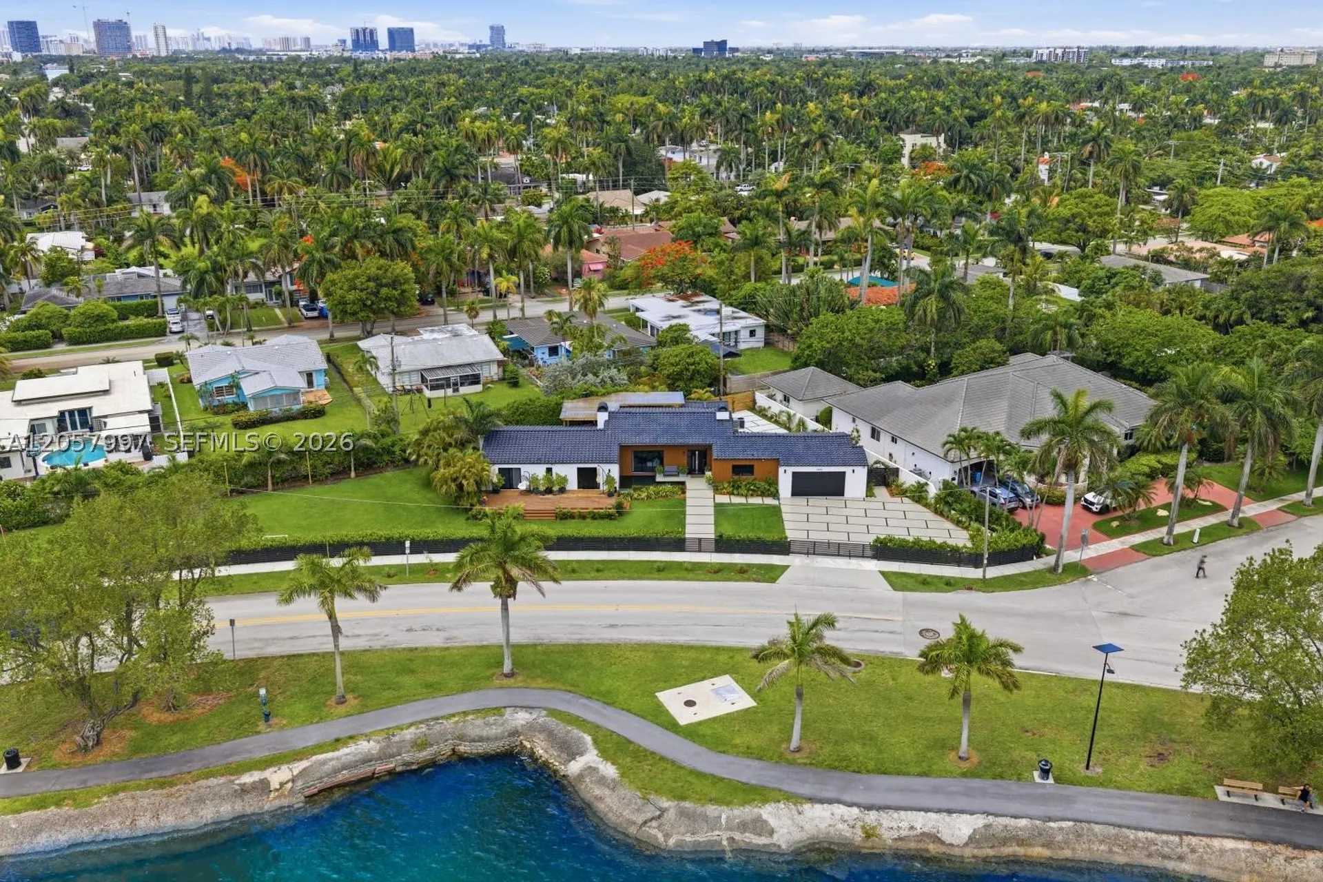1204 S Northlake Drive Hollywood FL 33019