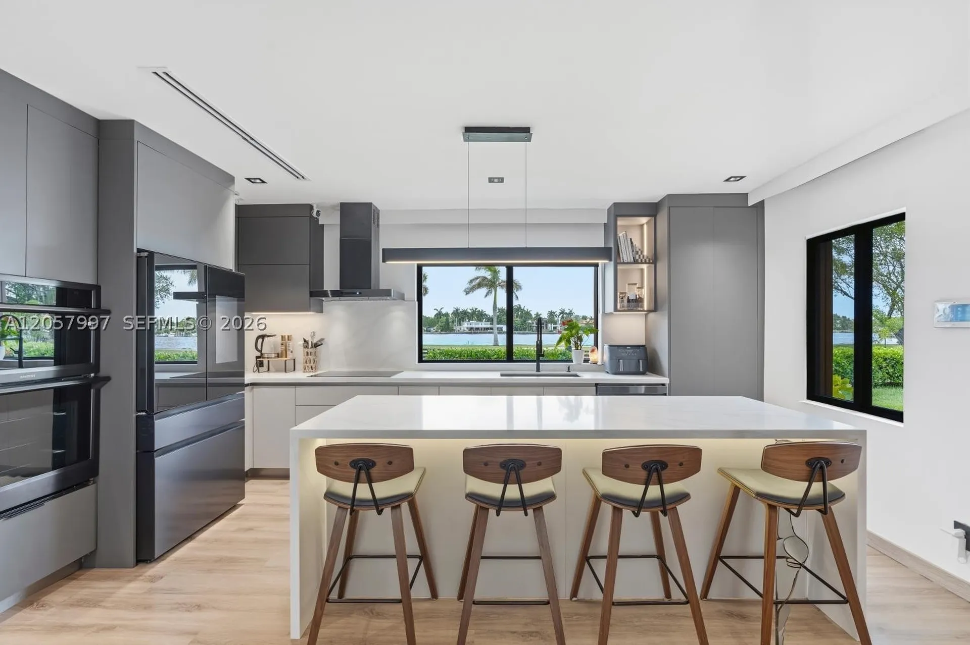 1204 S Northlake Drive Hollywood FL 33019