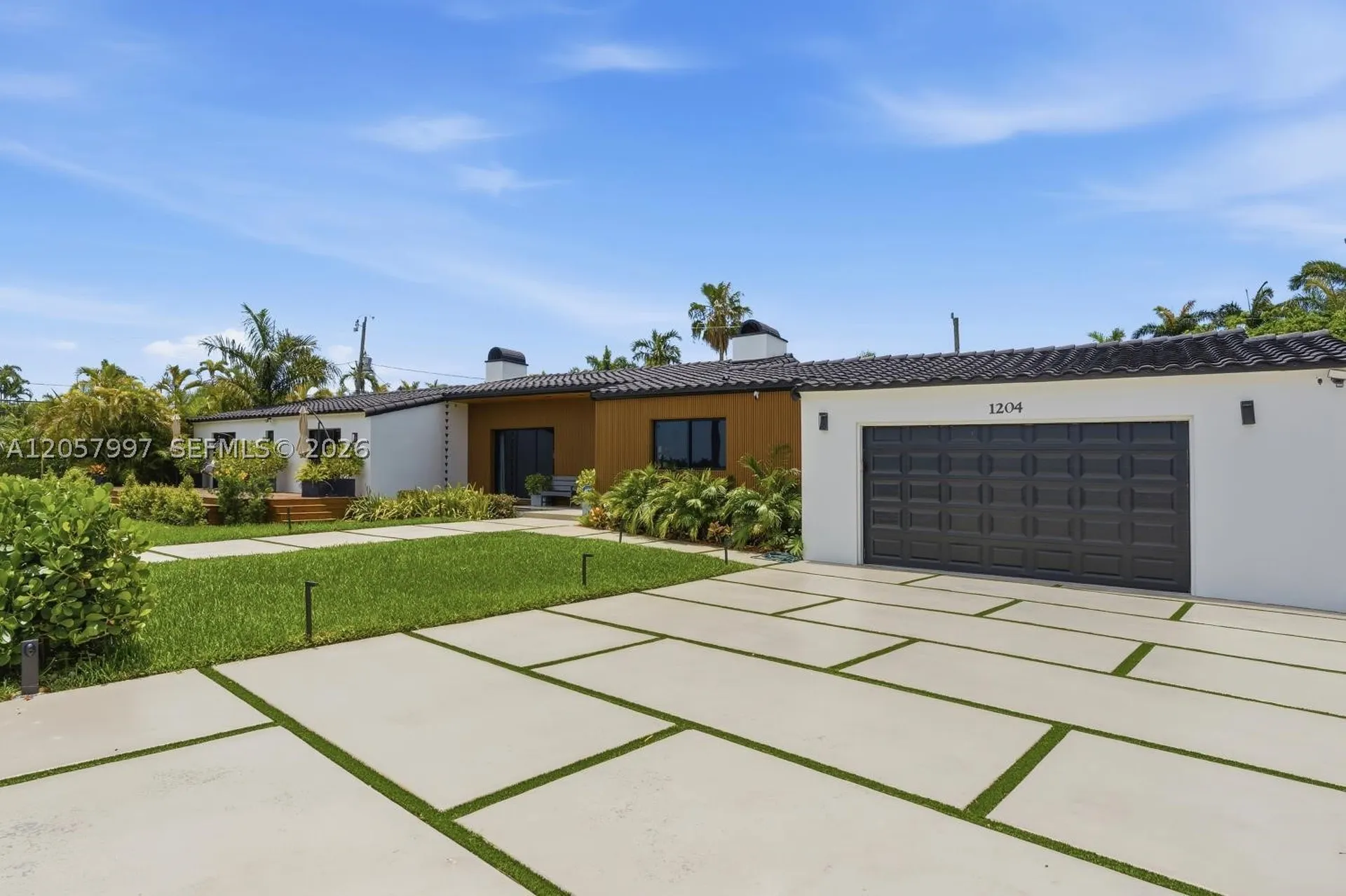 1204 S Northlake Drive Hollywood FL 33019