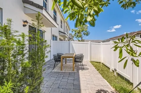 259 SW 169th Lane Pembroke Pines FL 33027