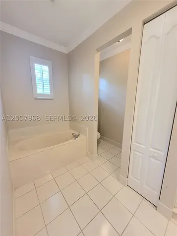 8707 Buckskin Manor Davie FL 33328