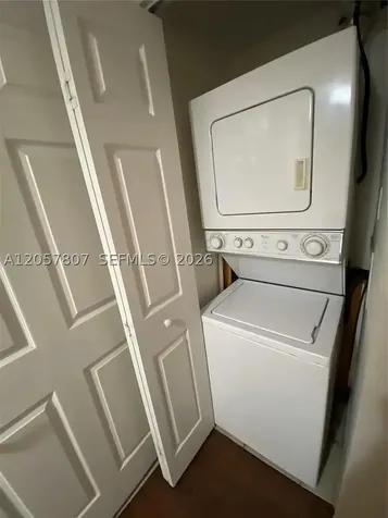 816 NW 11th Street Miami FL 33136