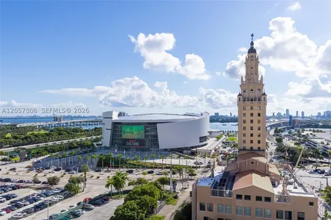 159 NE 6th Street Miami FL 33132