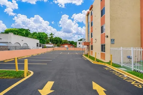 2400 NW 16th St Road Miami FL 33125