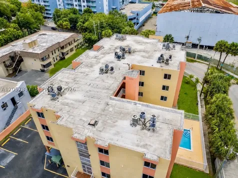 2400 NW 16th St Road Miami FL 33125