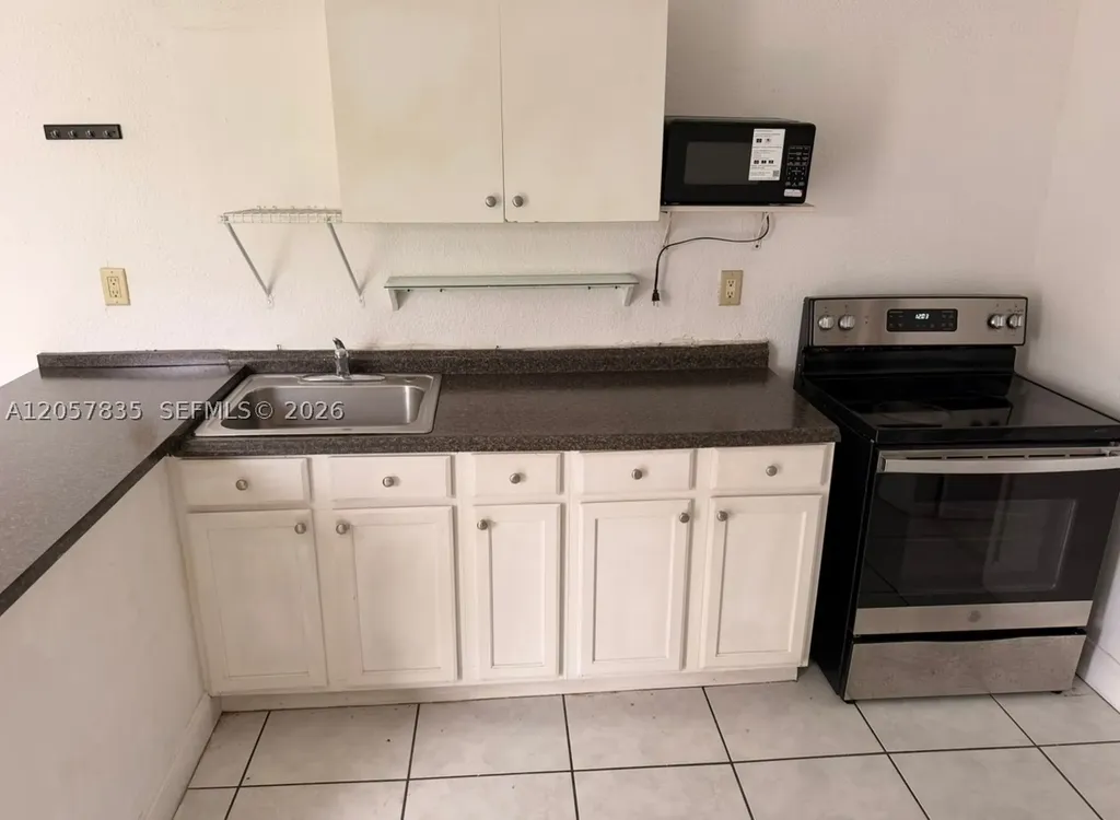9815 SW 51st Terrace Miami FL 33165
