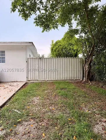 9815 SW 51st Terrace Miami FL 33165