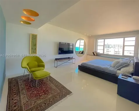 5255 Collins Avenue Miami Beach FL 33140