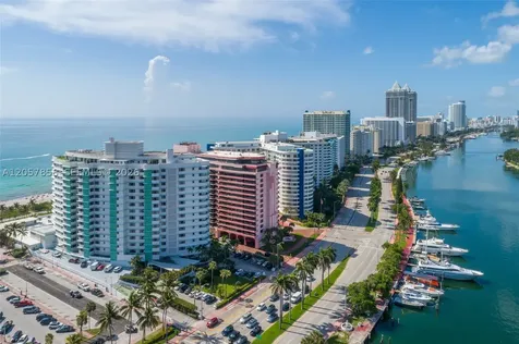 5255 Collins Avenue Miami Beach FL 33140