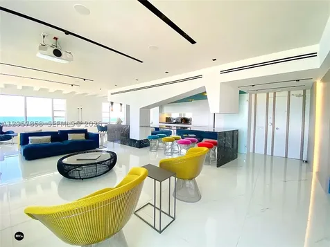 5255 Collins Avenue Miami Beach FL 33140