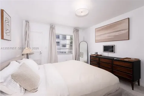 525 Meridian Avenue Miami Beach FL 33139