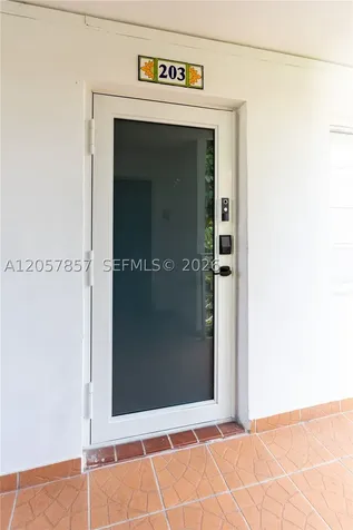525 Meridian Avenue Miami Beach FL 33139