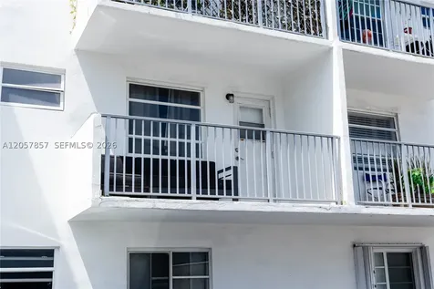 525 Meridian Avenue Miami Beach FL 33139