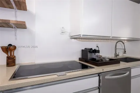 525 Meridian Avenue Miami Beach FL 33139