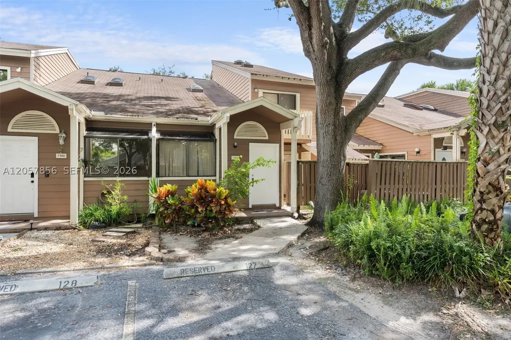 7144 Sportsmans Drive North Lauderdale FL 33068