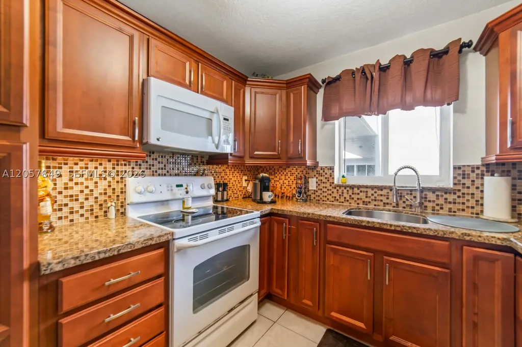 1818 Rodman Street Hollywood FL 33020