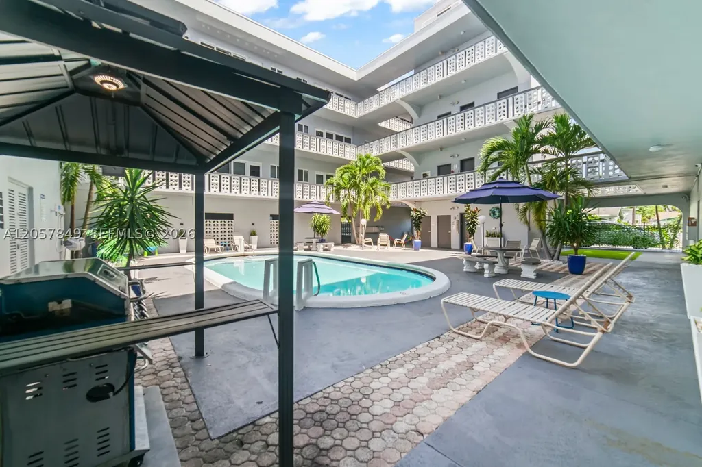 1818 Rodman Street Hollywood FL 33020