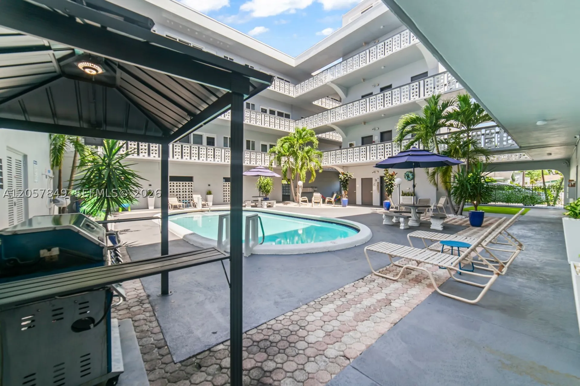 1818 Rodman Street Hollywood FL 33020