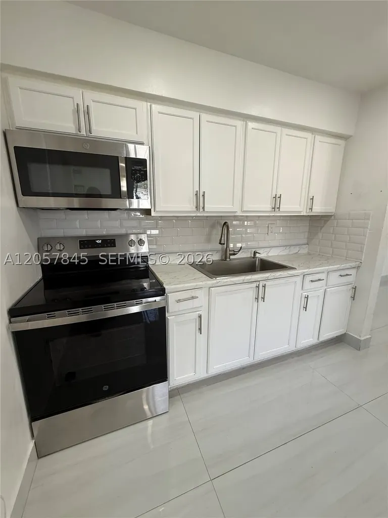 1816 NW 25th Terrace Fort Lauderdale FL 33311