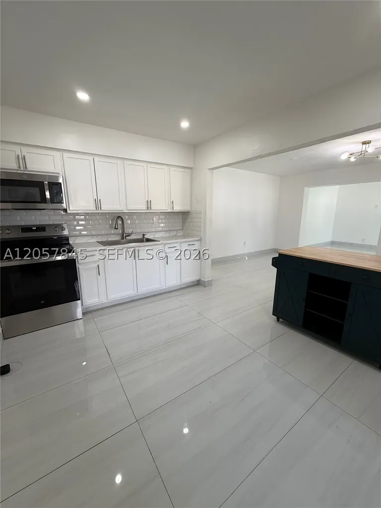 1816 NW 25th Terrace Fort Lauderdale FL 33311