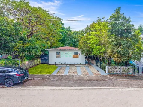 270-272 NW 35th Street Miami FL 33127