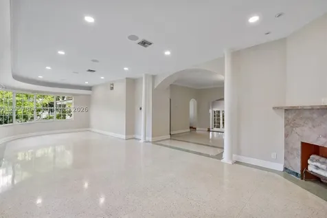 4445 N Michigan Avenue Miami Beach FL 33140