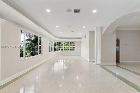4445 N Michigan Avenue Miami Beach FL 33140