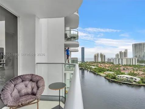 19707 Turnberry Way Aventura FL 33180