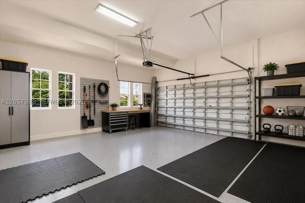 996 Sanibel Drive Hollywood FL 33019