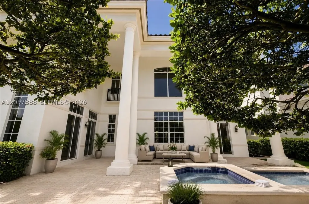 996 Sanibel Drive Hollywood FL 33019